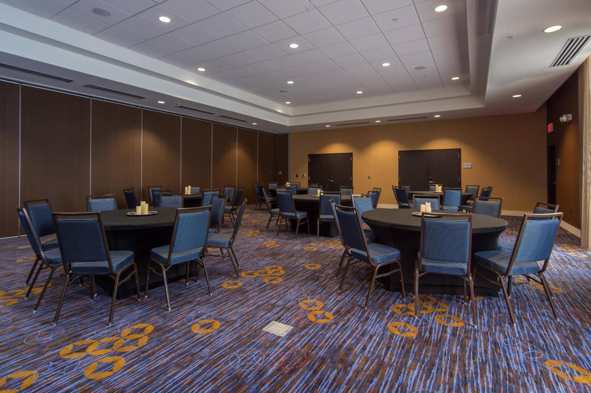 Готель Courtyard By Marriott Raleigh-Durham Airport/Brier Creek Екстер'єр фото