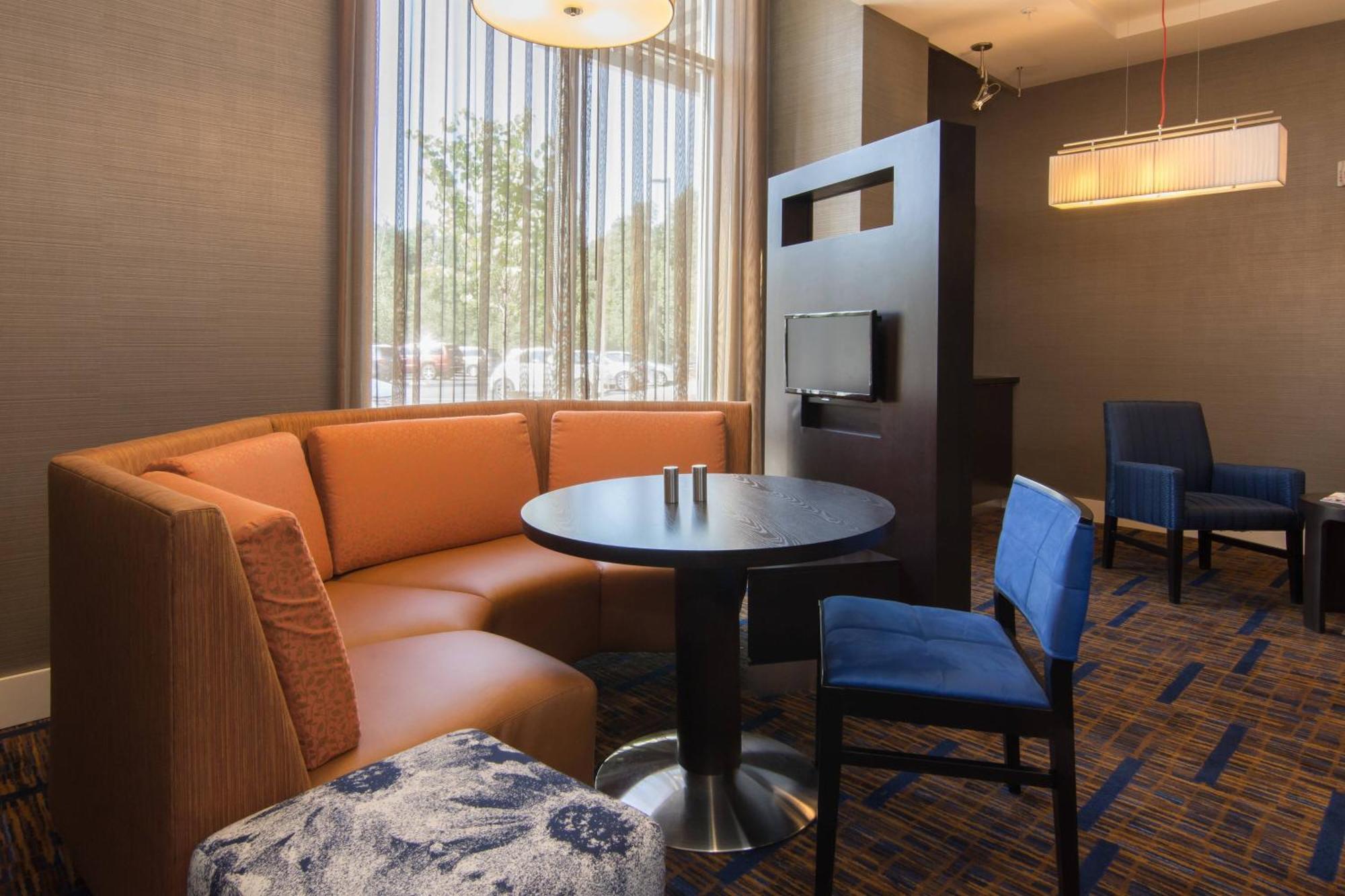 Готель Courtyard By Marriott Raleigh-Durham Airport/Brier Creek Екстер'єр фото